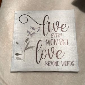 cute wall decor, has built in hook to hang on wall